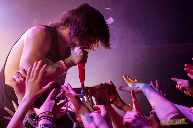 bless the fall_la tulipe_2014_06