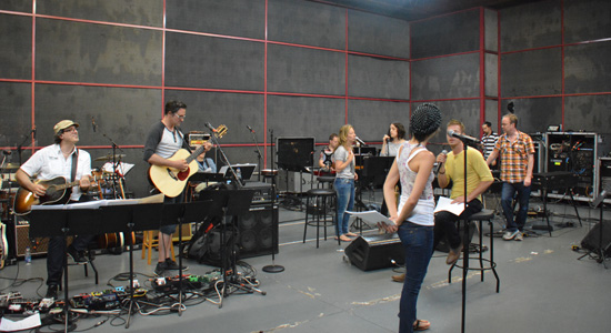 Répétition du spectacle <a href='https://www.billets.ca/fioritudes-billets'>Fioritudes</a> au Studio Showmedia