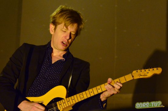 Brit Daniel, le chanteur de <a href='https://www.billets.ca/spoon-billets'>Spoon</a>