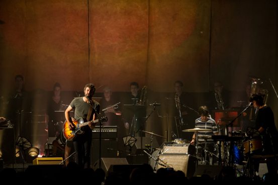 <a href='https://www.billets.ca/louis-jean-cormier-billets'>Louis-Jean Cormier</a>. Photo par Benoit Rousseau.