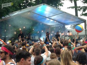 wayhome-2015-DearRouge3