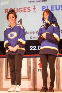 <a href='https://www.billets.ca/virginie-fortin-billets'>Virginie Fortin</a> et Florence Longpr� des Bleus CSN, lors du match du 8 f�vrier dernier. Photo par Corentin Hignoul