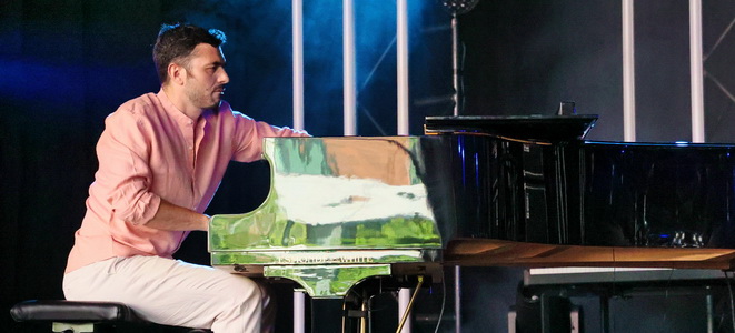 Simon Denizart